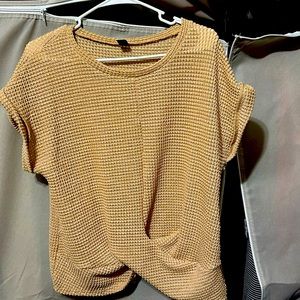 Twist Hem Waffle Knit Tee size Large